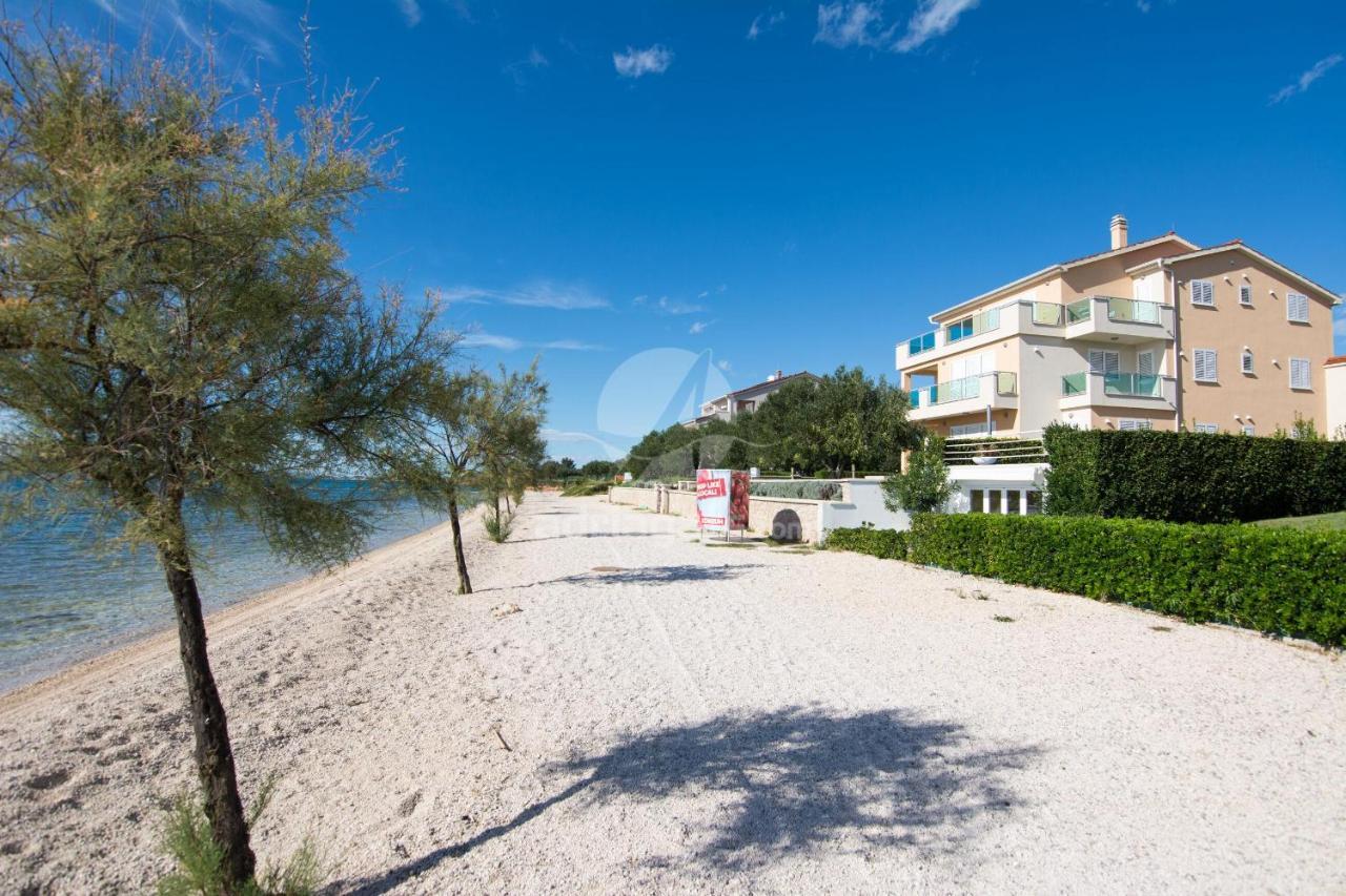 Apartments Citrine On The Beach Biograd Na Moru Exterior foto